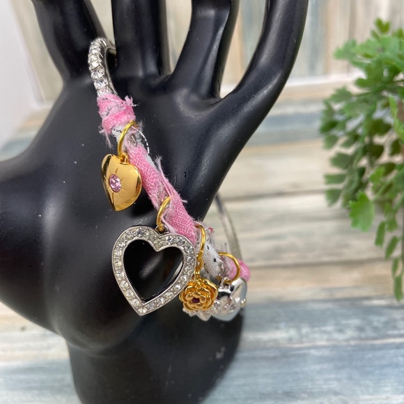 ⭐️Adorned Crown rhinestone bangle heart charm - Picture 3 of 9